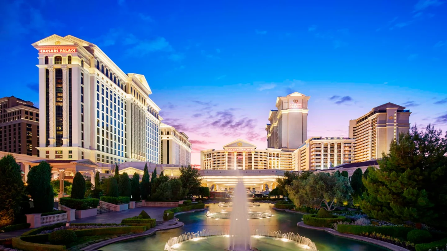 Caesars Palace Hotel Review: What to Expect Before You Book