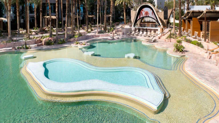 Virgin Hotels Las Vegas Hotel Review: What to Expect Before You Book photo