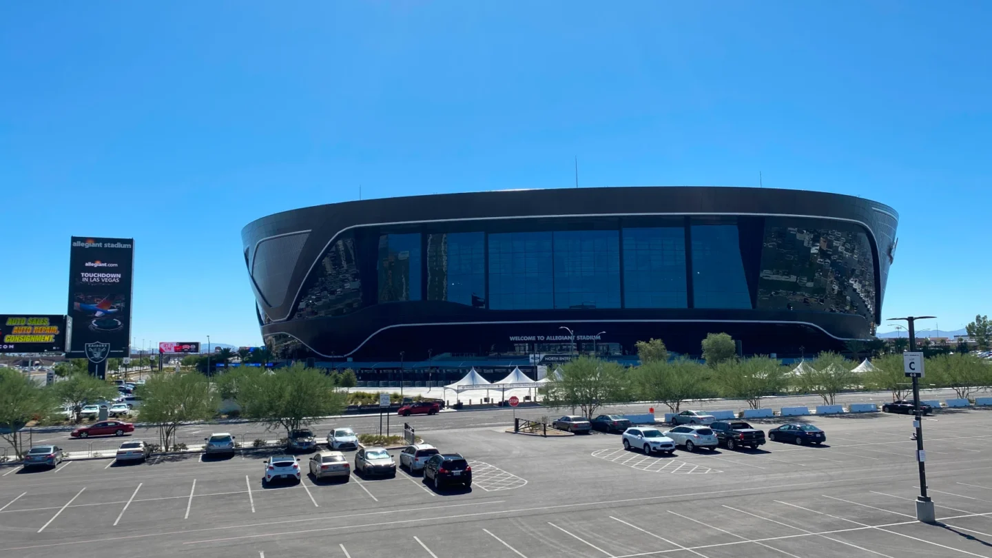 Allegiant Stadium Tours